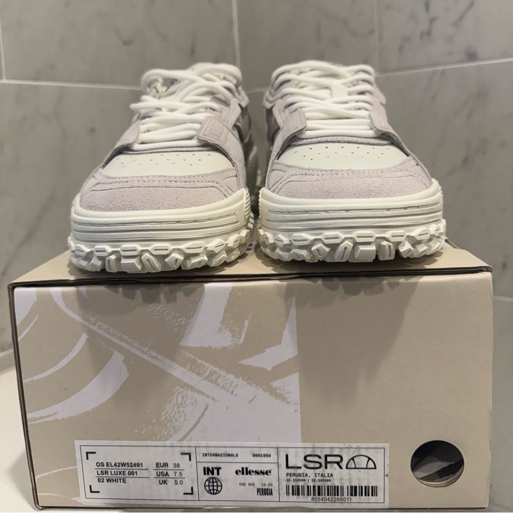 Ellesse LSR Luxe Off White/Grey Sneakers Women’s Size 7.5 US - Picture 2 of 10
